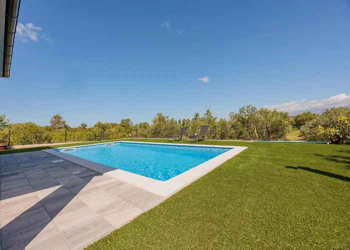 Bonato With Pool Vikendica