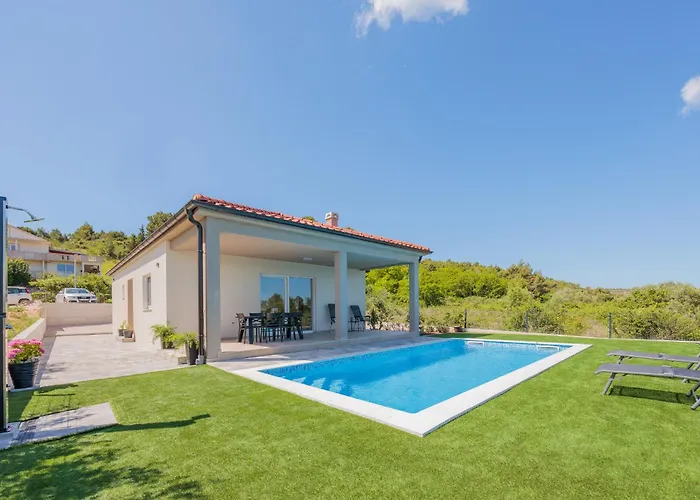 Bonato With Pool Krneza