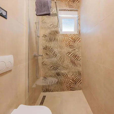 Tatil Evi Bonato With Pool Krneza